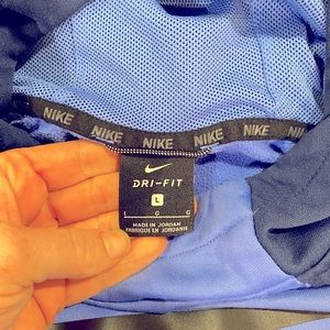 Nike Hooded Sweatshirt boys large